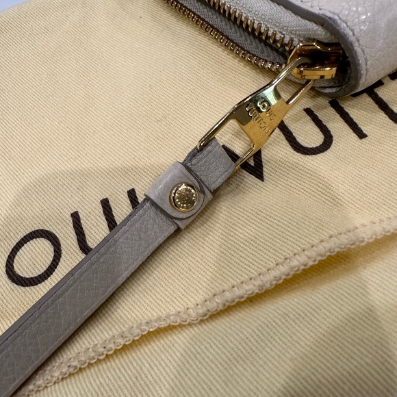 Louis Vuitton Empreinte Zippy Wallet in Neige - Picture 9 of 9